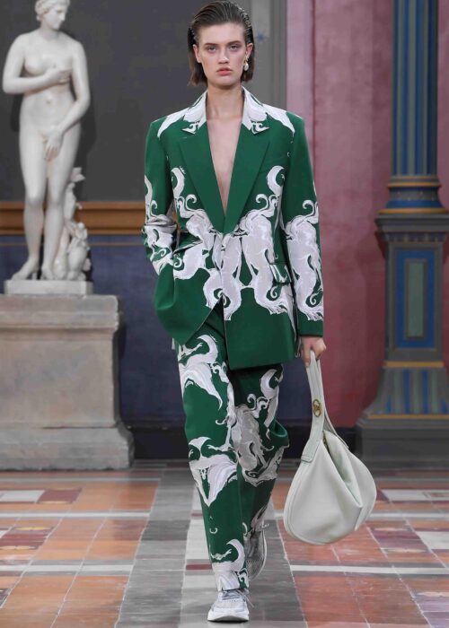 Valentino SPRING 2024 READY-TO-WEAR